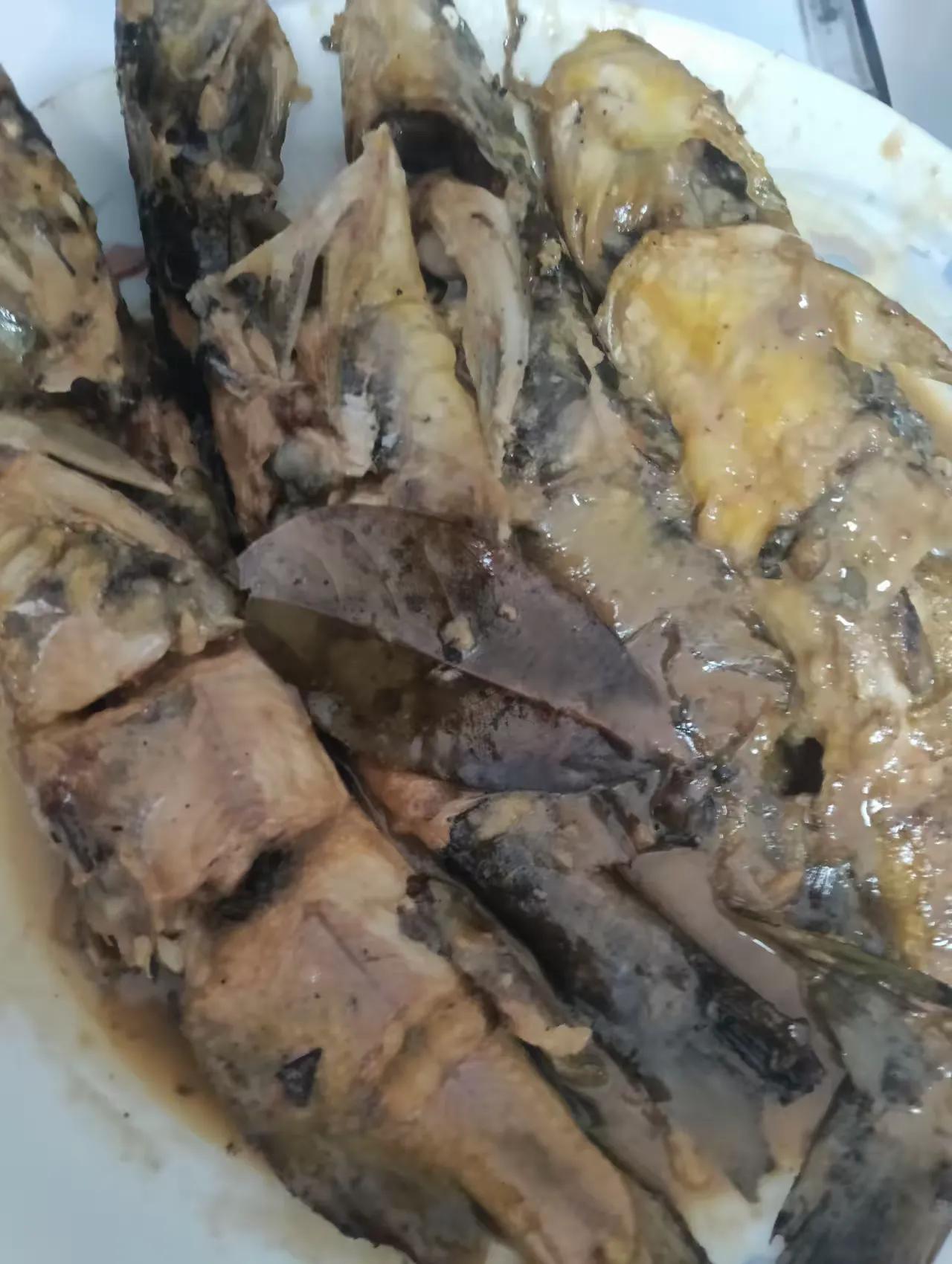 我以后再也不多嘴了。上礼拜去我哥家，中午吃饭，他孙子从头到尾没下过楼，侄媳妇盛