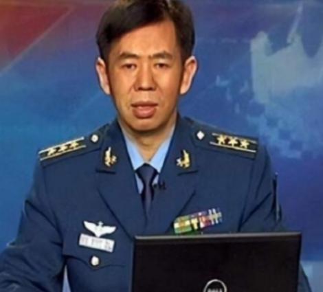 国防大学教授戴旭大校在谈到要不要先开第一枪时表示：中国不能再沉迷于和平幻想，外部