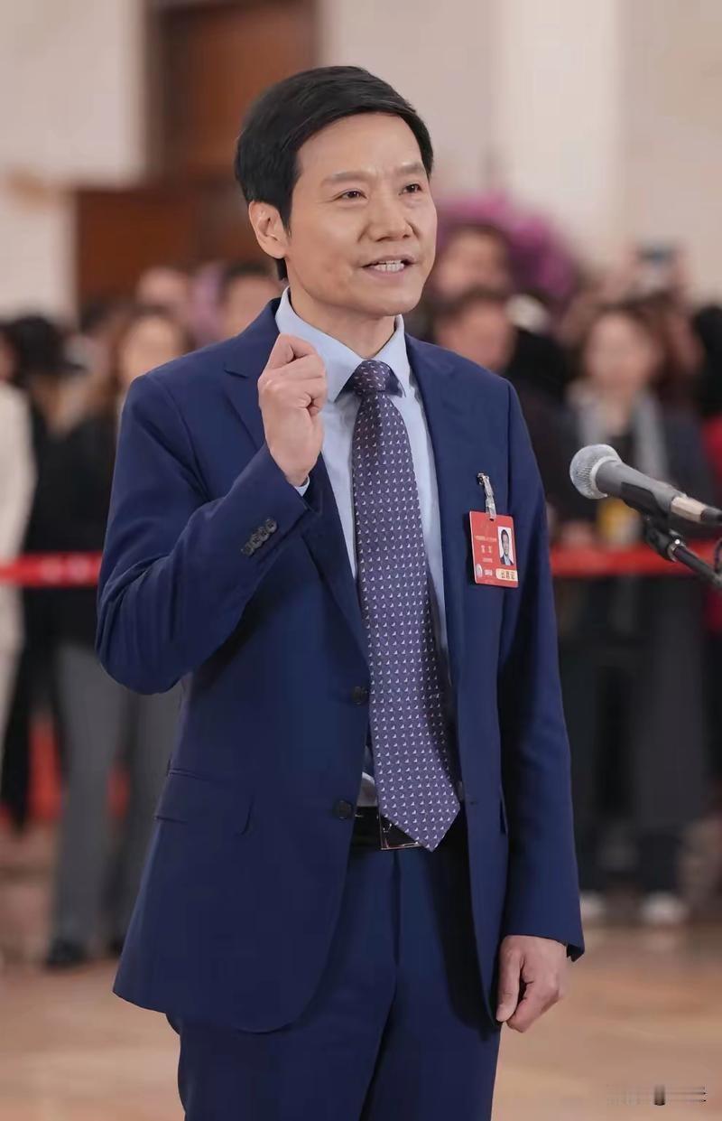 小学生当众吐槽雷军吃过早拍照，意外酿成顶级反向公关，网友直呼太会了最近网上