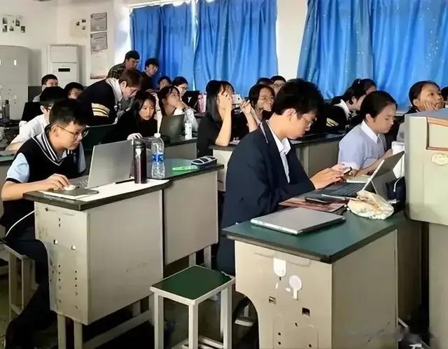 学霸选择物化生? 其实很多选择文科的学生也想选!