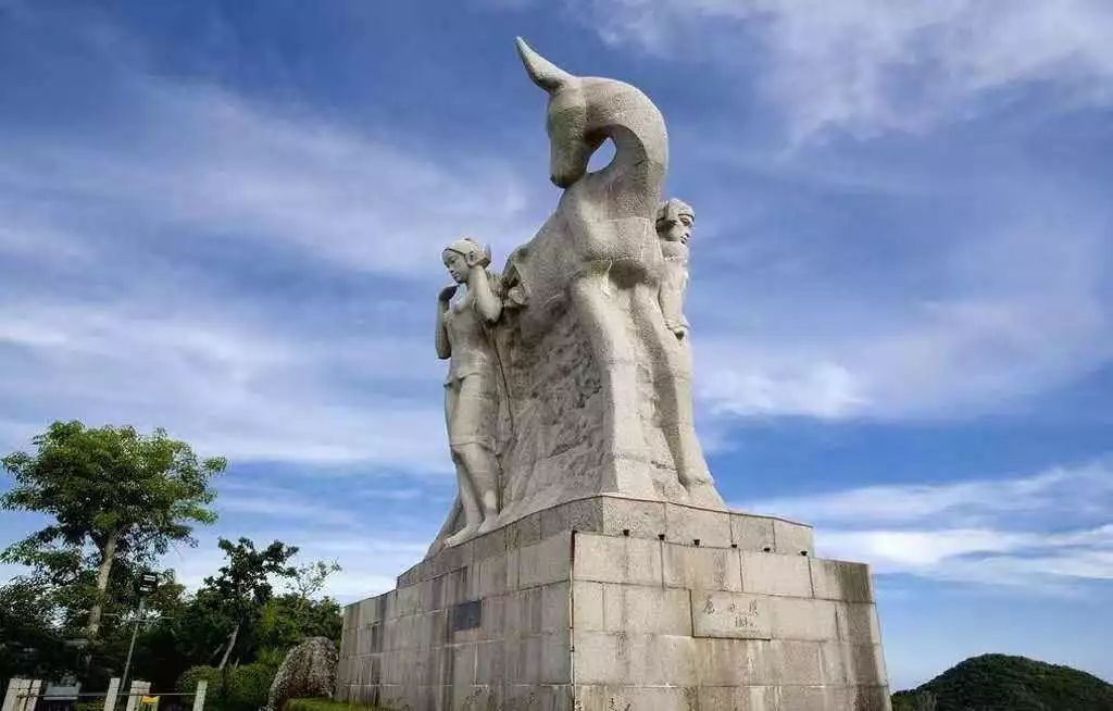 陈楚生新歌鹿回头|陈楚生还是豆老师直接，陈楚生那个描述根本没听出是爱情故事陈