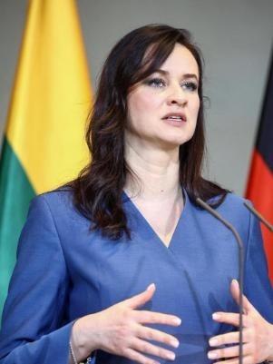 中国外交部发布声明！2月6日，针对3日立陶宛公开承认错误，外交部发言人林剑例行记