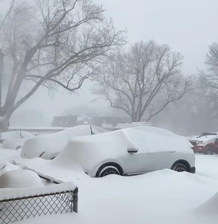 2025年12月9日下午17：00发布山西省全省未来三天最新天气信息。大雪暴雪