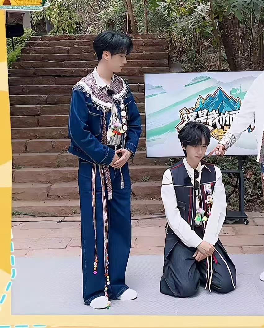 一扭头不就吃到了吗