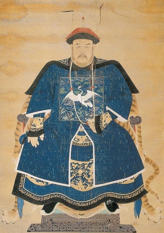 年羹尧幼年曾拜浙江汪某为师，等年羹尧发达时，汪某已经去世了。汪某去世后，家道便开