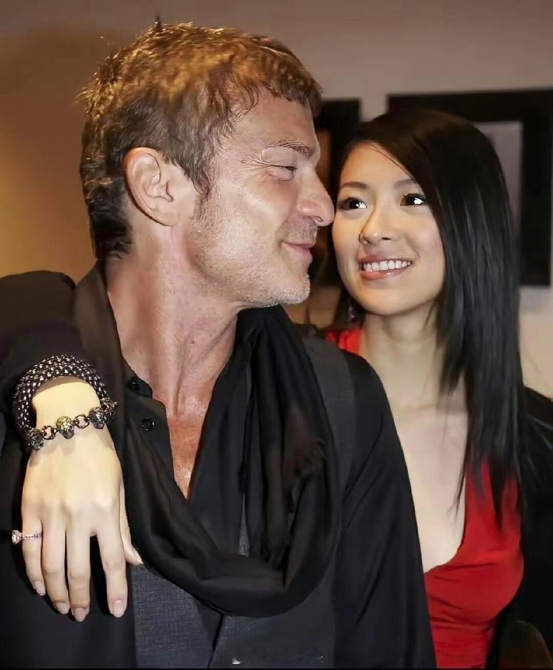 章子怡把青春都给了这老头