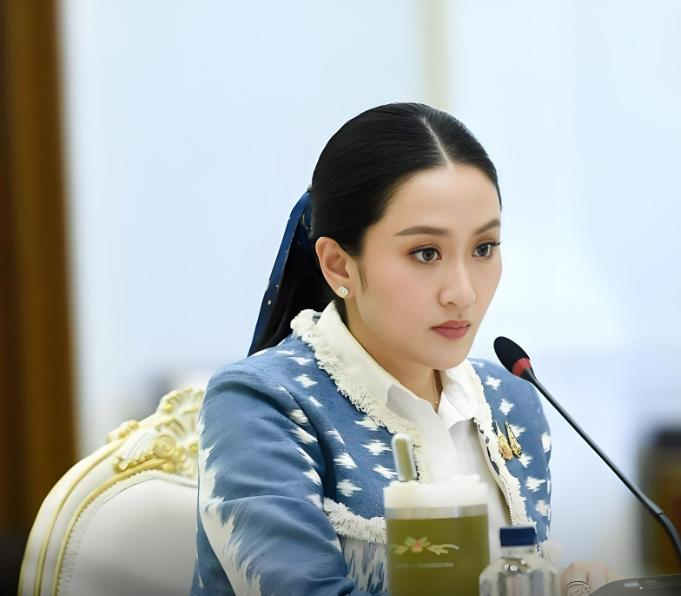 仗打赢了，他信家族却有难了，泰军方决定性胜利，佩通坦彻底绝望。泰国政坛最近发