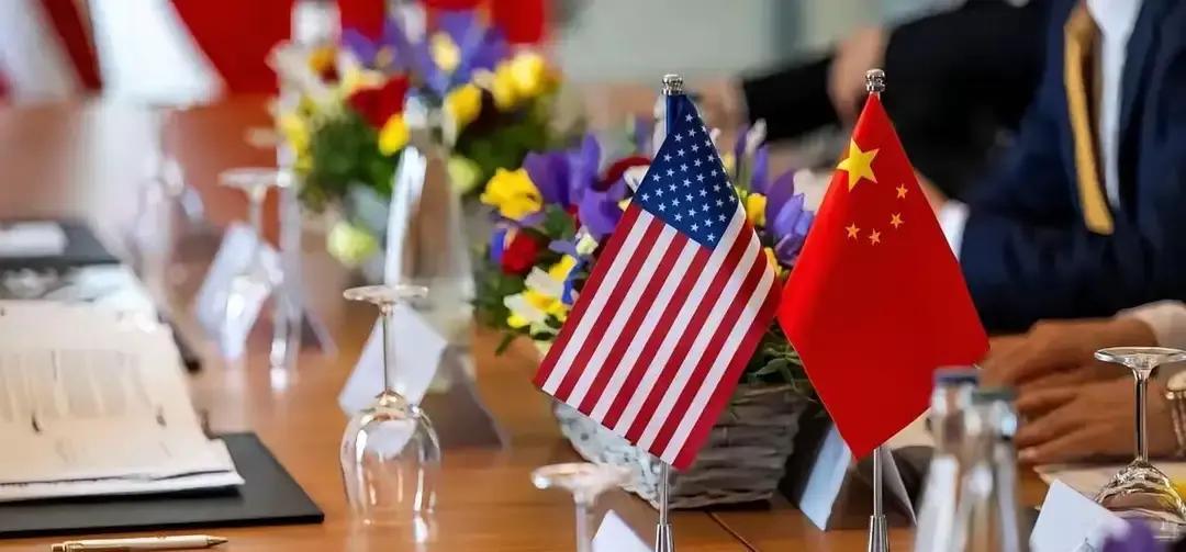 路透10日说，中方早就想跟FCC坐下来聊聊，结果门都没进成。FCC这几年也真不客