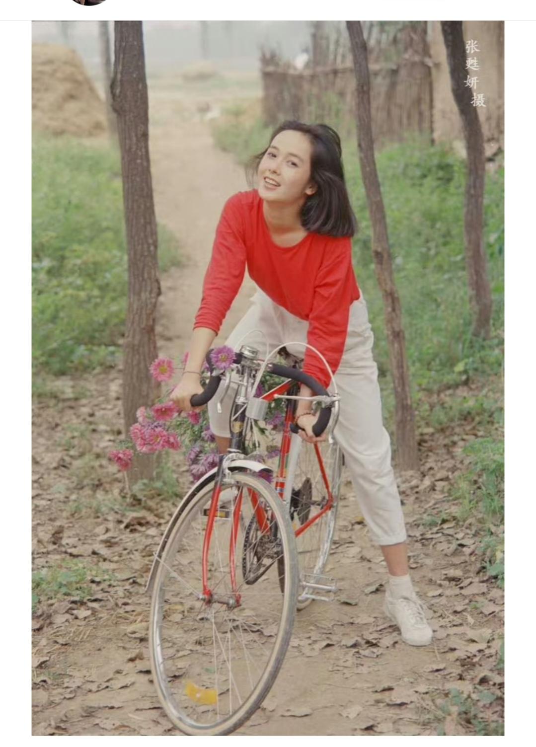 20年前的蒋雯丽，看起来是真清纯。