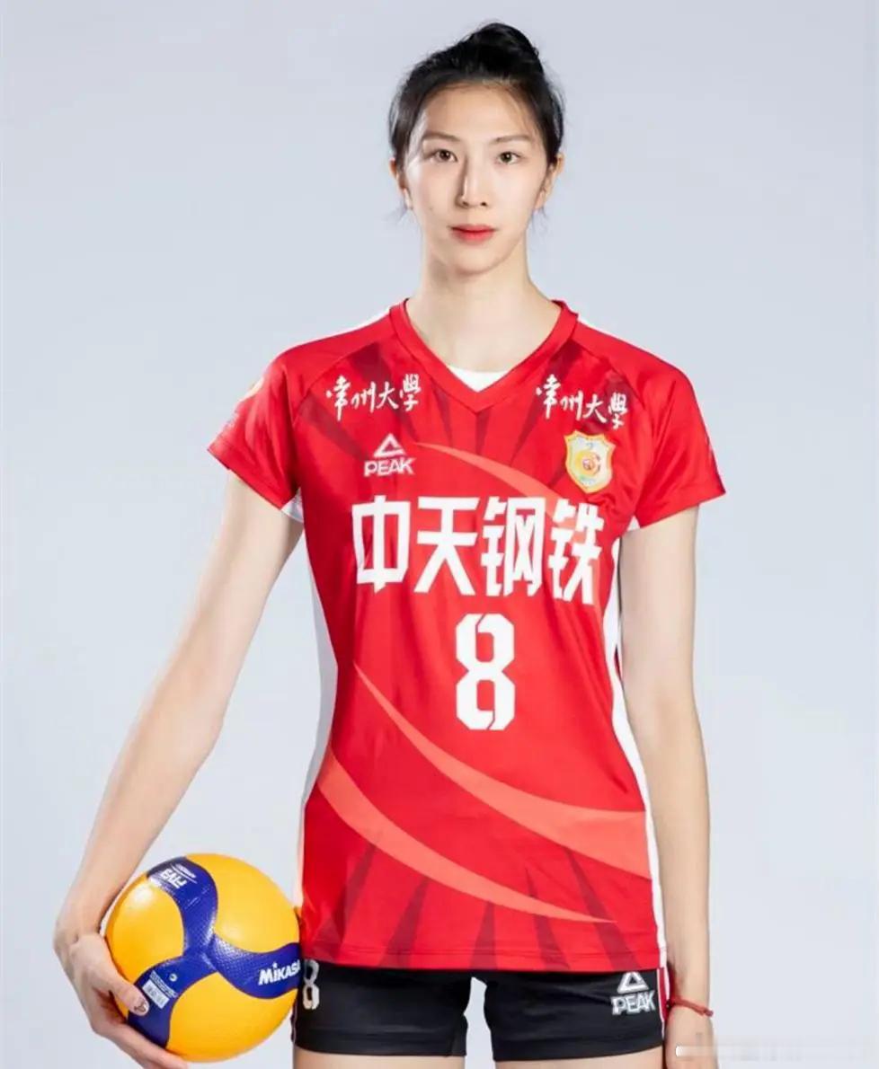 ⚡️成为江苏女排领军人物的吴梦洁，在排超结束的五轮比赛中，带领江苏队取得了4胜