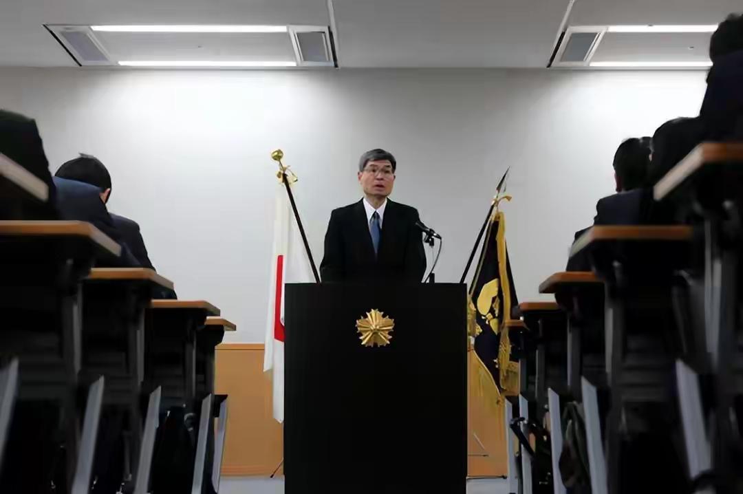 闯馆事件暴露日本哪些深层问题？很多网友议论：一个国家连别的国家的大使馆都看不