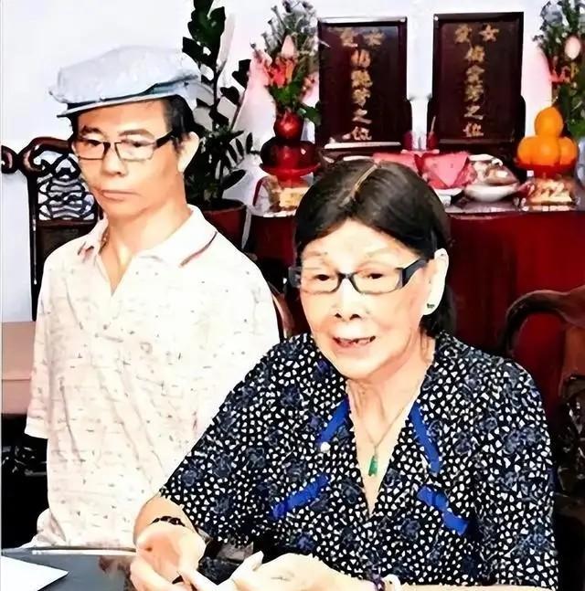 一个月25万港币，配司机配保姆，102岁的老太太还是欠了一屁股债，又被申请破产了