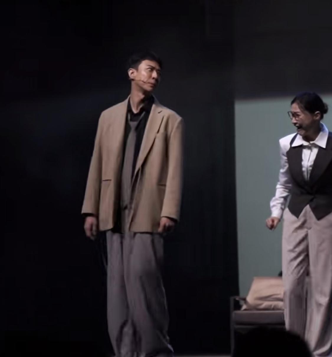 金靖对张维伊说：我要是能把你洗白的话，将是我职业生涯中最浓墨重彩的一笔。报价1千