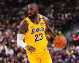 明日，湖人对阵太阳的比赛即将开始。赛前，湖人媒体LakersMuse更新社媒：