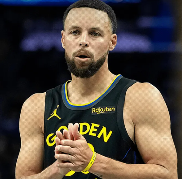 金州勇士更新官方社媒，更新了库里的伤病情况。后卫斯蒂芬-库里在11月26日对阵