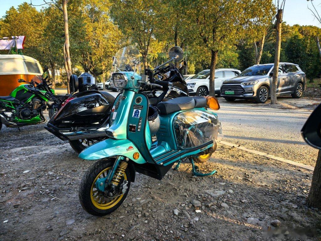 大哥这车真不错啊