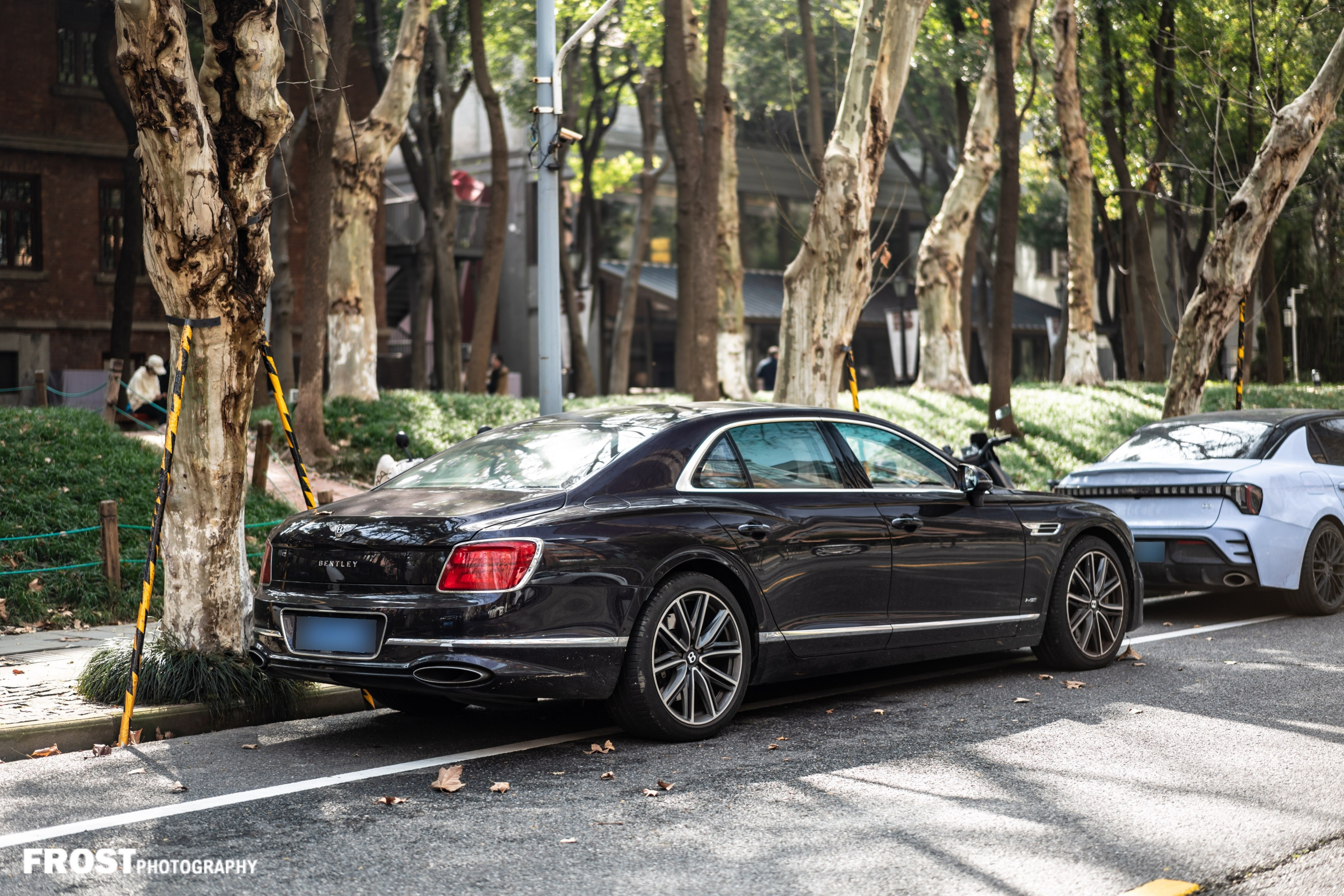 武汉首辆新款阿斯顿马丁vantage，除了车尾和老款一模一样，这代马丁都不换车尾