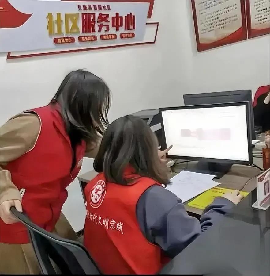 干基层久了我不敢随便同情你猜前阵子遇到的这事，给我整得有多扎心？哭着