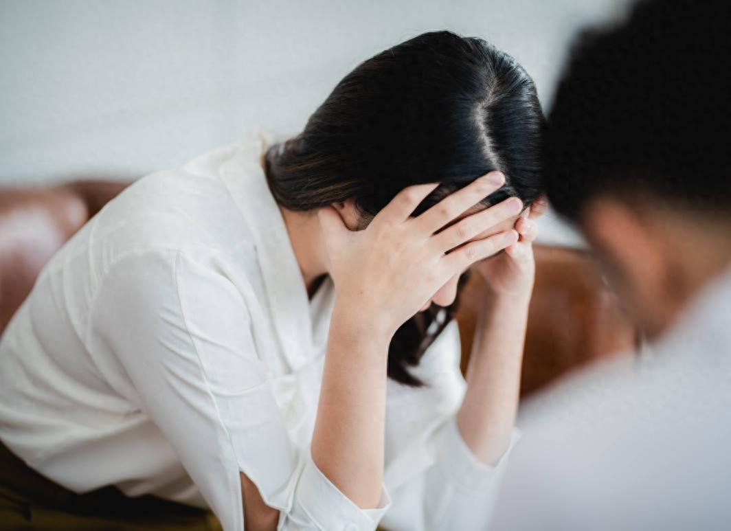 长寿第一步就是养好脾，4个中成药，帮你补脾、健脾、暖脾，运脾大家好，我是陈大