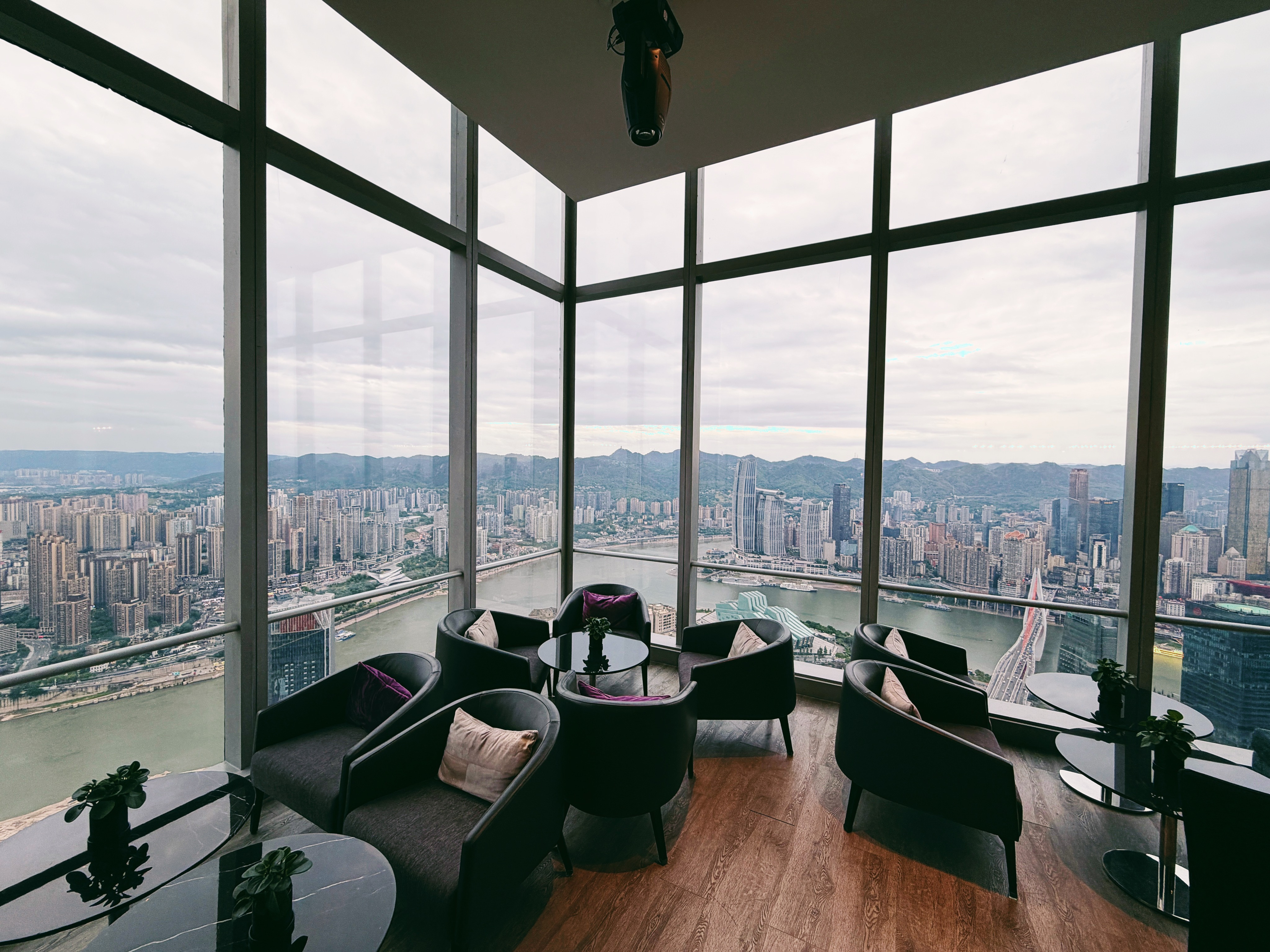 重庆的江景房是不是巨贵啊？这无敌江景，爱了～重庆·重庆尼依格罗酒店