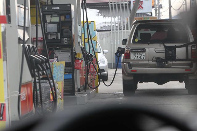 真是服了小日本。日本经济新闻发了一篇文章，标题竟是：霍尔木兹海峡封锁构成日本“存