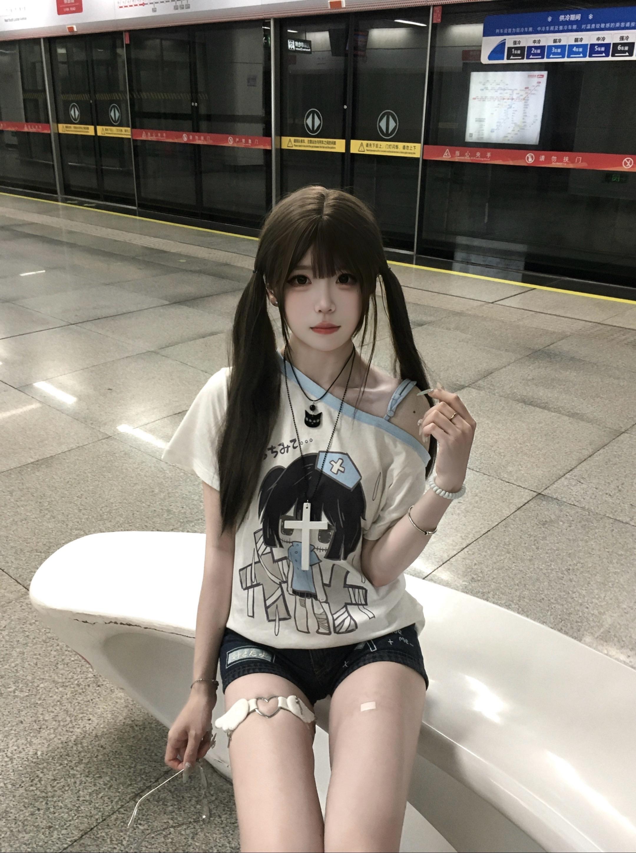你说喜欢海 我以为是我的齐刘海。