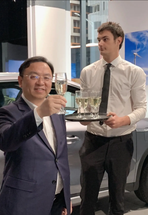 喜从天降！比亚迪的王传福要睡不着了不是因为小米又发布了新产品，而是自己家的车