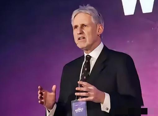 一位长期在中国居住工作的美国教授说：以我对中国人的了解，高市早苗扬言台海冲突爆发