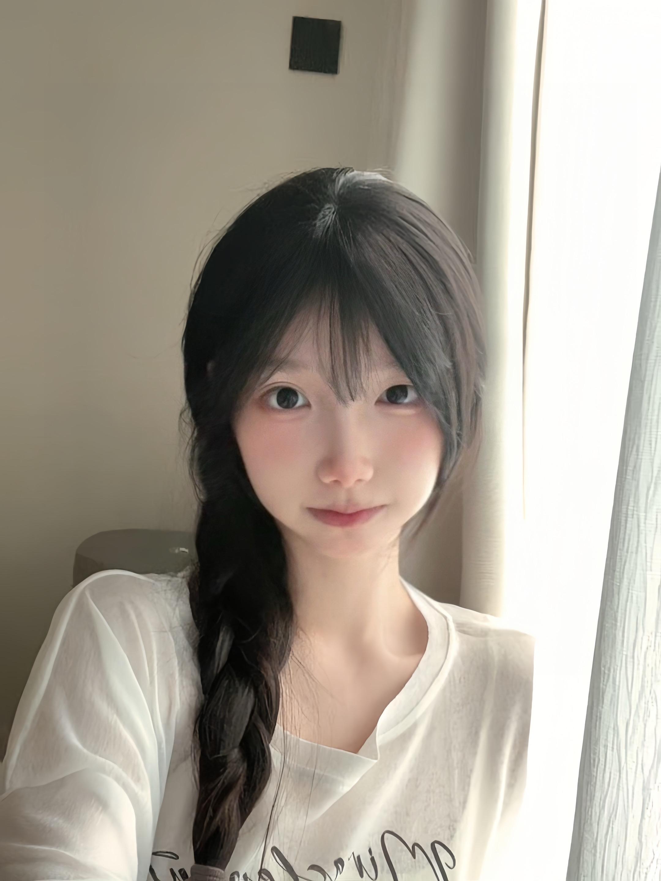生活一拳把我击倒 我有假刘海我不倒ovo