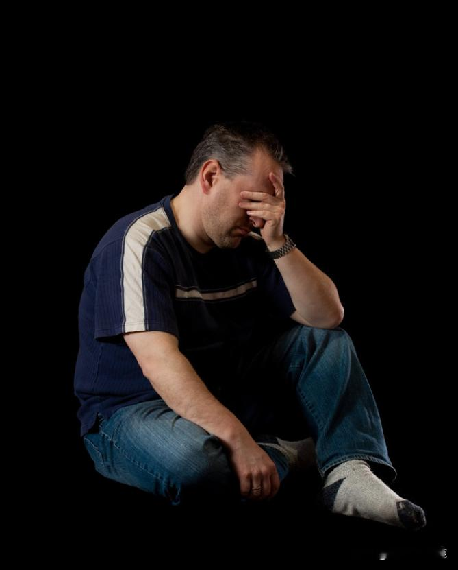 其实人到了四十岁左右，别说人脉了，混出来一两个跟你吃喝的“酒肉朋友”就...