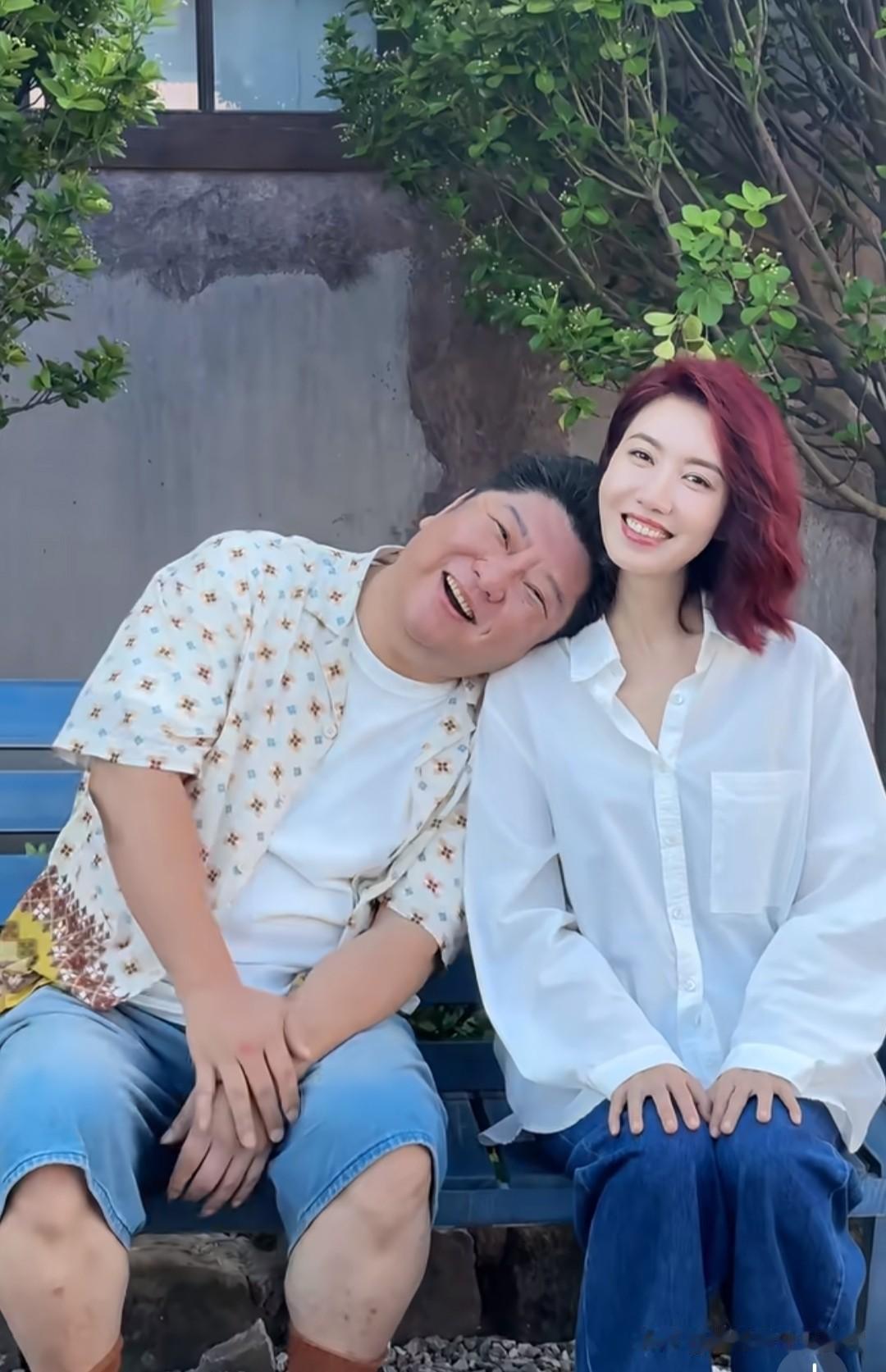 还以为是新恋情！高露刘天佐靠头杀合影火了，原来对方是14年前老搭档，现已加盟