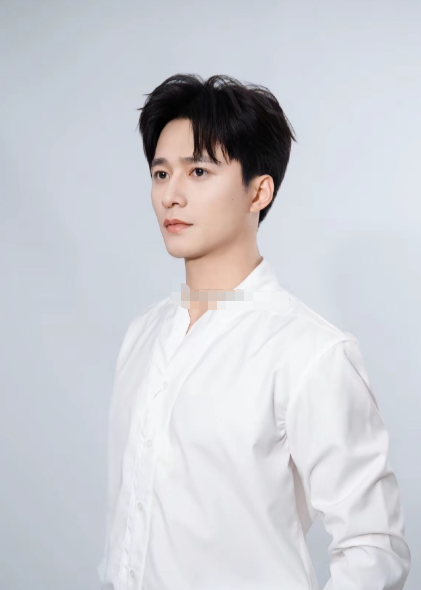 短剧男演员最轻松的就是王皓祯了北京有房有车，不想拍戏直接休息15天​来一场