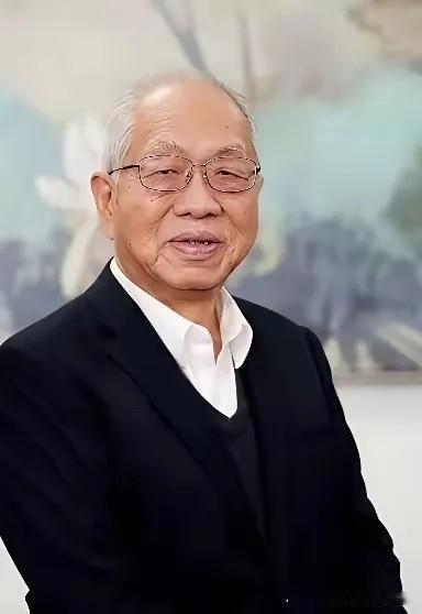 遮羞布终于被撕开了！美籍华裔数学家丘成桐曾直言：中国的数学水平落后美国足足80多