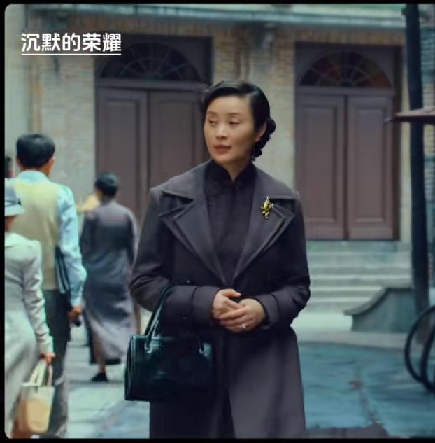 《沉默的荣耀》拍完后，吴越给余皑磊打电话“皑磊你现在被喷很难受吧，要不要发个视