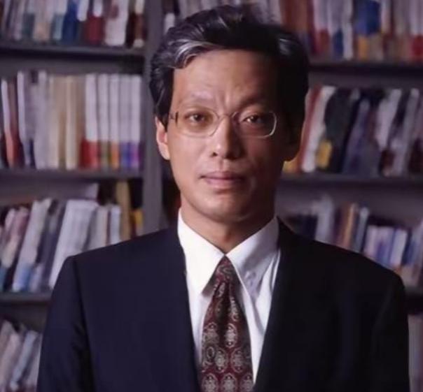 12月14日这一天，日本舆论彻底炸锅了！法政大学二战史教授山口二郎，当着全国观众