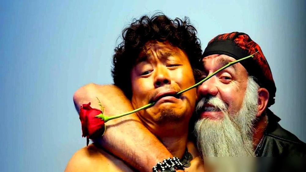 陈思诚对王宝强说，这次你回来，价钱不是问题。这话听着敞亮。像老友重逢，把最烫