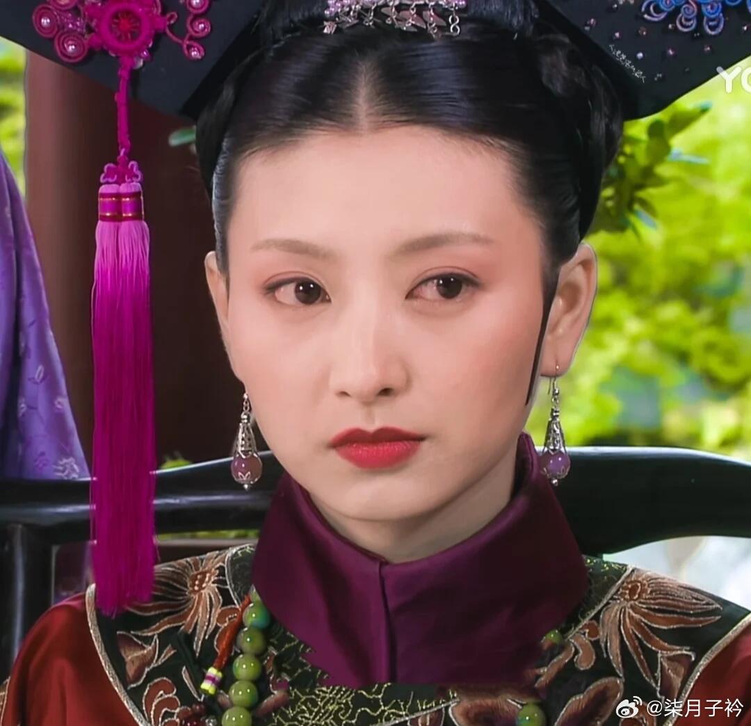 《甄嬛传》中，沈眉庄难产离世，太后的态度令人费解。滴血验亲前，太后叮嘱勿扰沈眉庄