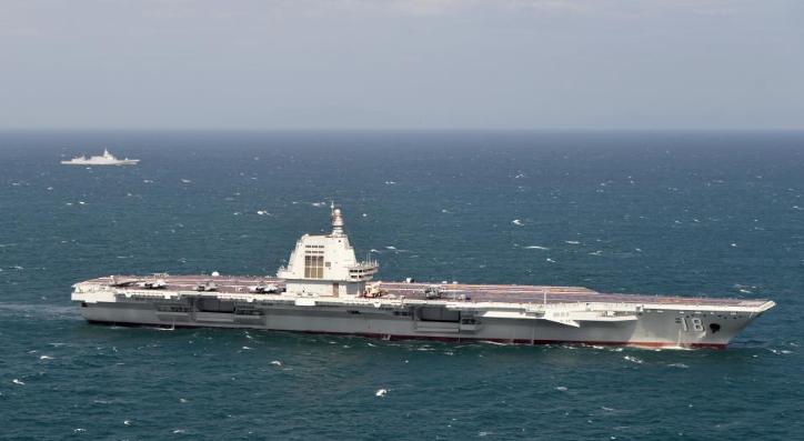 美媒：中国航母只承担“展示”作用，004超越福特号也没用？福建号开展实兵演习后，