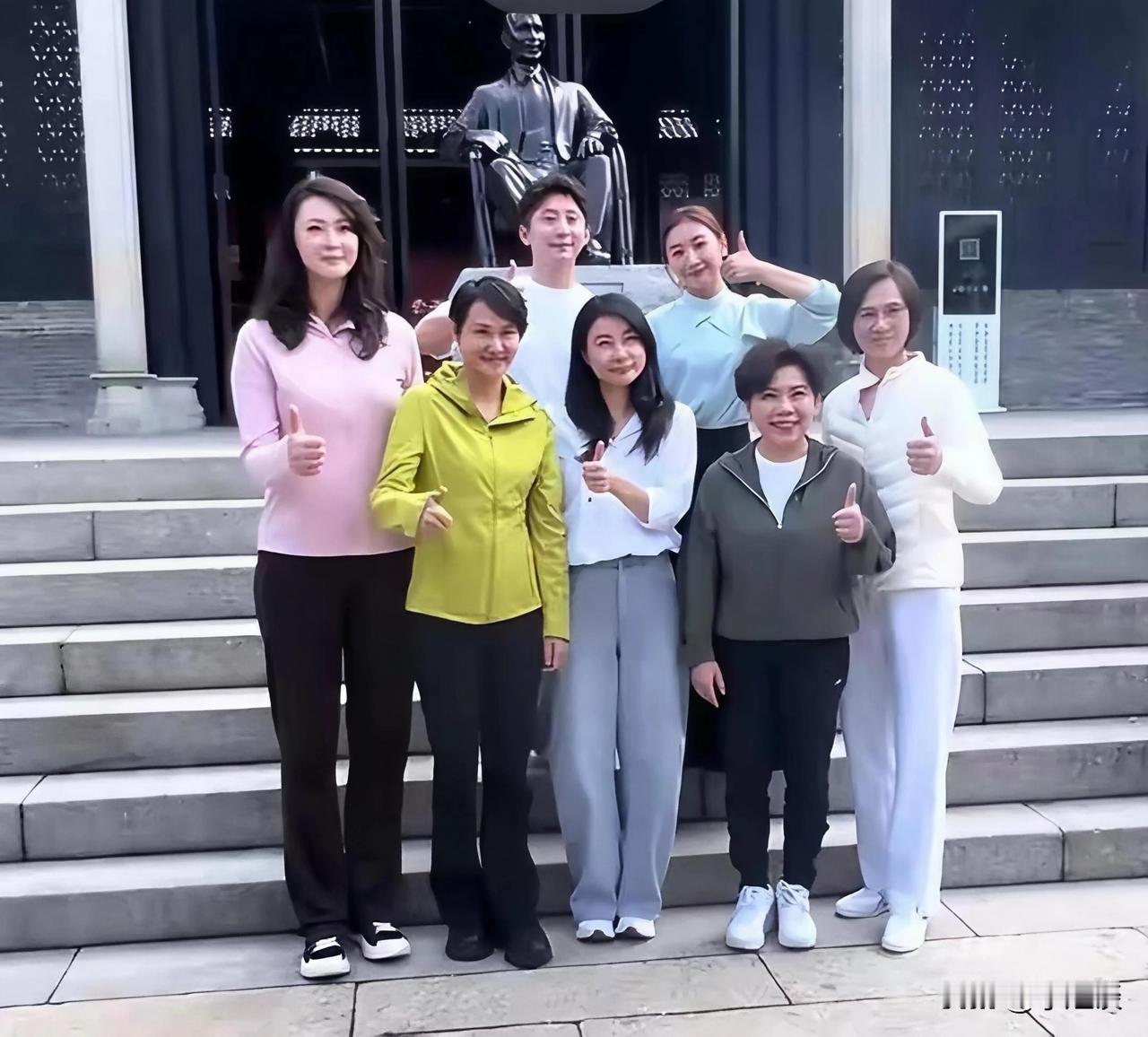 郭晶晶万万没想到，自己的偶像高敏，那个移居美国惨遭丈夫抛弃的女人，居然走上了