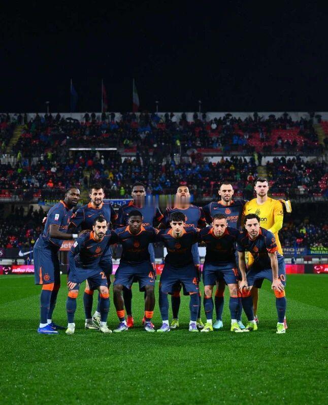 国际米兰国际米兰vs都灵齐沃艺高人胆大，意大利杯轮换很坚决，博尼不受伤就是最小