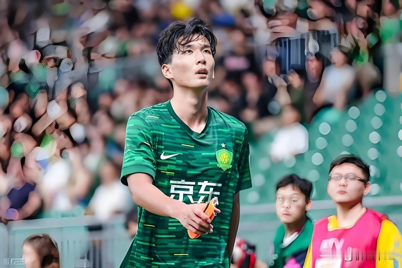 恕我直言：这几个年轻人真应该去铜梁龙队闯闯！一：依木兰作为国内少有的技术型后腰