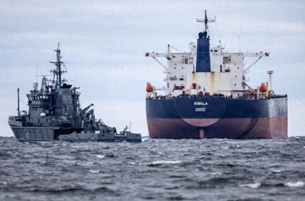 美国做出表率：中国海警扣押台湾军贸船，将成为“大概率事件”？ 2026年1月