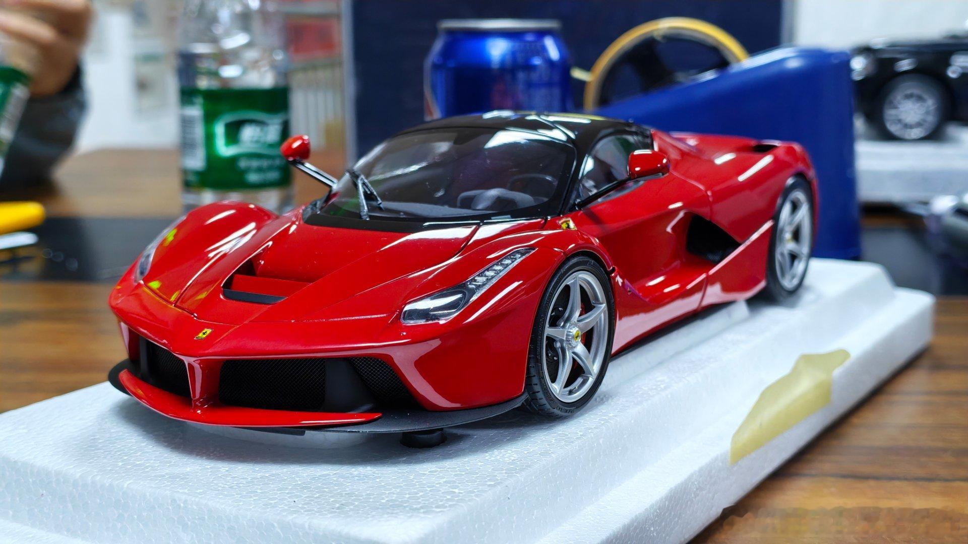 最近彻底迷上法拉利了，真是太有魅力了，关于它的一切都是汽车世界最诱人的。马王再贵