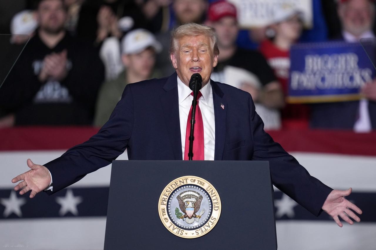 美国对伊朗动手了？1月27日，据希腊pentapostagma网站报道，伊朗位