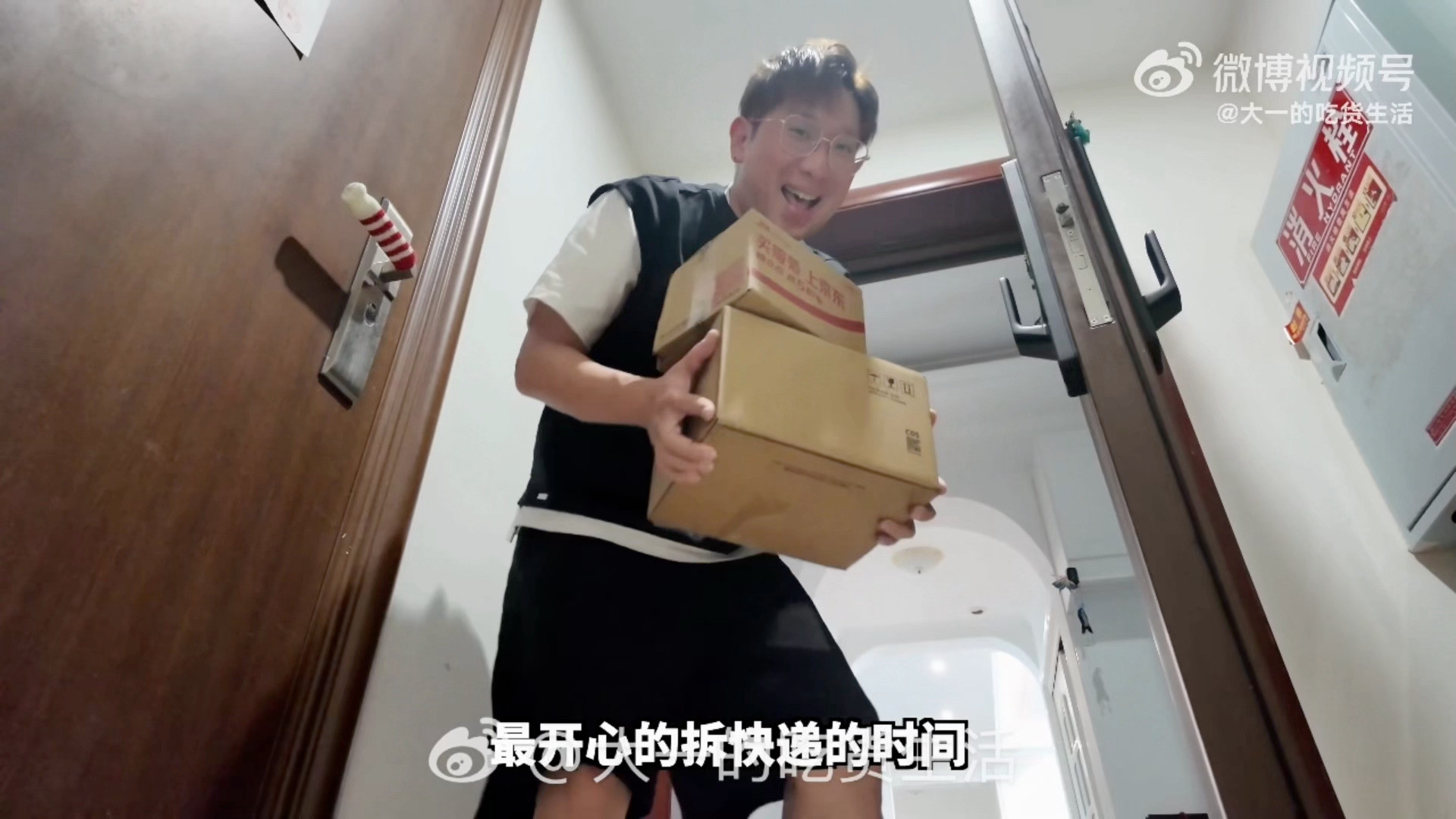 中国电商拯救韩国人泡菜执念刷到一个在中国生活的韩国博主，因为太想吃家乡泡菜，最后