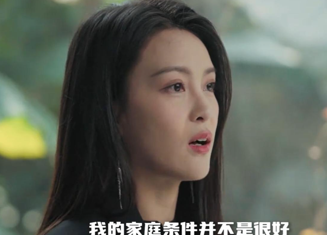 辞去大学老师“铁饭碗”，却转行去做了短剧演员，一天30多场哭戏