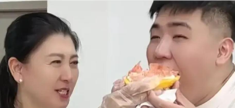 直播带货翻车的演员，不止闫学晶一个。但她的数据，却撕开了最残酷的真相。央视春