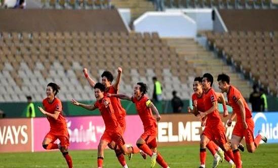 越南解说员赛前狂言：中国队只会堆人，毫无亮点！U23亚洲杯半决赛，他们不仅