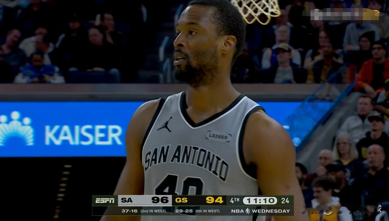 马刺大将巴恩斯真是太不懂感恩了！在今天马刺客场以126：113击败勇士的比赛中，