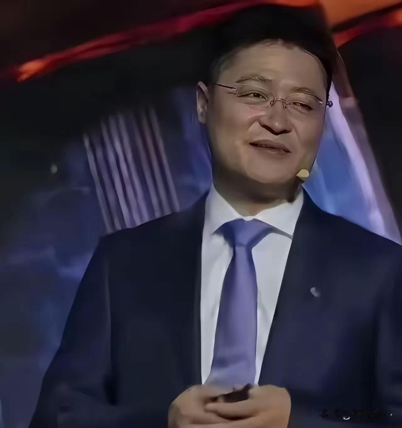法律能完全管住权力吗？赵海峰们给出了否定的答案，因为法律是个非常被动的东西，法律